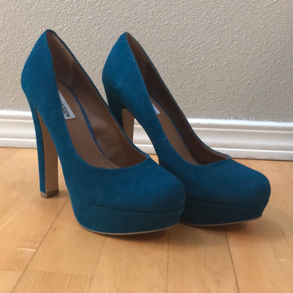 NWOB Teal Steve Madden Punps